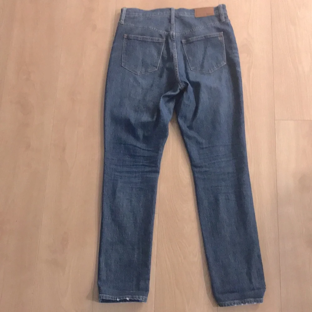 Madewell | high waist slim boyfriend jeans | medium blue wash | light distressed - Picture 2 of 7